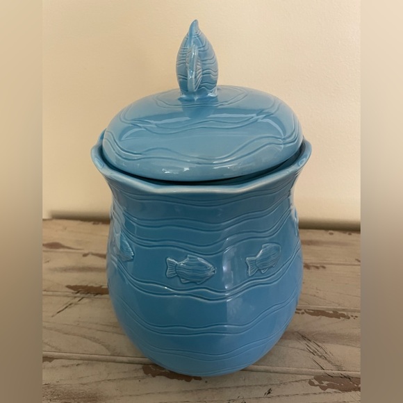 Young's Heartfelt Kitchen Creations Blue Fish Cookie Jar - Picture 2 of 9